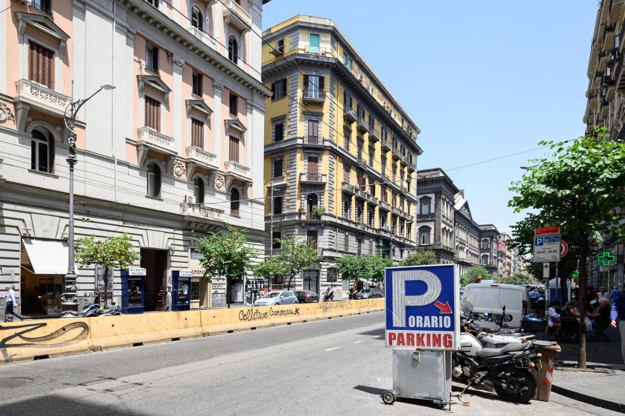 Appartamento Via Lanzieri 38 Napoli Esterno foto
